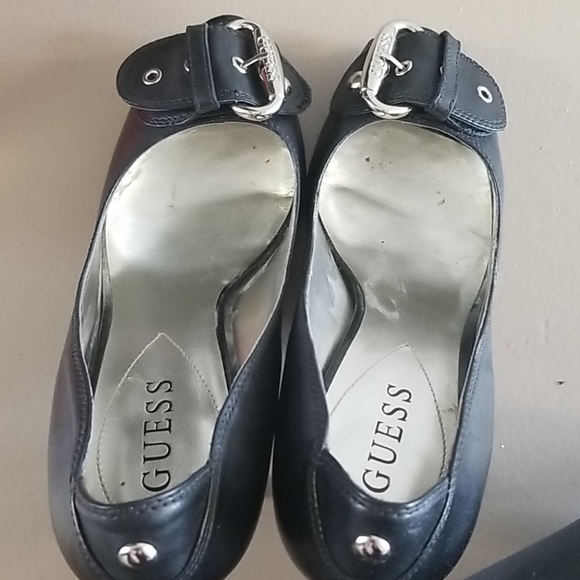 GUESS black peep toe heels - Picture 6 of 6